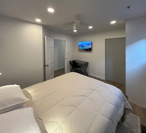 2 bedrooms, desk, iron/ironing board, free WiFi - River Hill Home (Richmond)