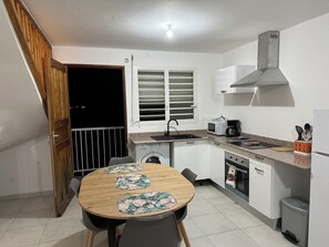 Private kitchen - Le Gosier Coastal Residence (Le Gosier)