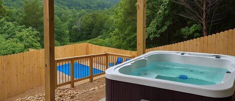 Tina de hidromasaje al aire libre