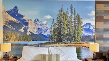 Iron/ironing board, free WiFi, bed sheets, wheelchair access