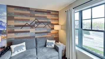 Smart TV, fireplace, foosball