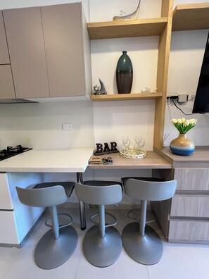 Microwave, dishwasher, coffee/tea maker, toaster - Delvento apt 1202 Pozos Colorados - Santa Marta (Santa Marta)