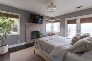 3 Schlafzimmer, Bügeleisen/Bügelbrett, Reisekinderbett, WLAN
