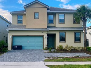 Exterior - Beautiful 36-bedroom house in Kissimmee perfect for large groups (Kissimmee)