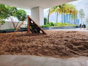 Children's area - Residensi Continew 5 min walk MRT Train, TRX KL City Centre view Apartment (Kuala Lumpur)