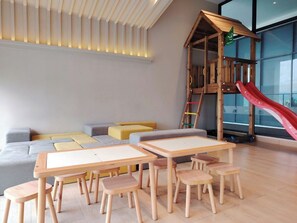 Children’s area - Residensi Continew 5 min walk MRT Train, TRX KL City Centre view Apartment (Kuala Lumpur)