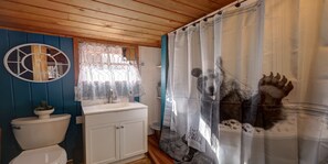 Handtücher, Seife, Toilettenpapier
