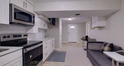 Work & Explore, Cozy Unit 5 Mi to UMD!
