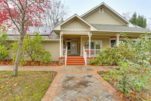 Country Comfort! Spacious Family Home By Red Bluff
