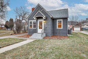 Exterior - 4 Blocks to Dtwn Missoula: Walkable Home w/ Yard (Missoula)