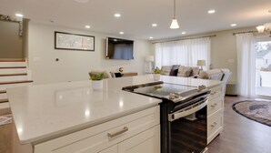 Unclassified image, 3 of 33, button - Great for Gatherings! Modern Lanham Duplex (Lanham)