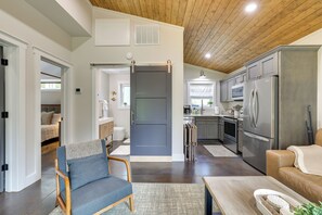 TV - Waterfront 'Blue Spruce' Small Home in Wildwood! (Wildwood)