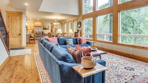 Unclassified image, 3 of 41, button - 'White Water Lodge' Luxe Leavenworth Vacation Home (Leavenworth)