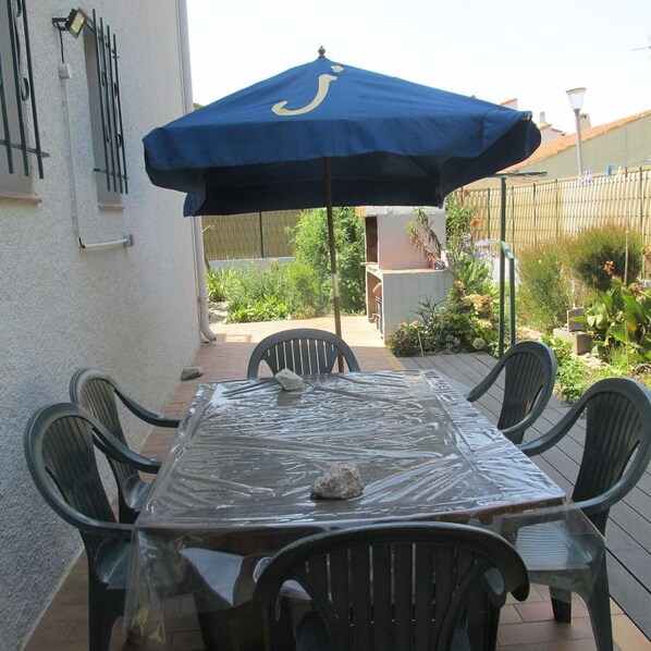 Outdoor dining - Apartment 60 m square (Bompas)