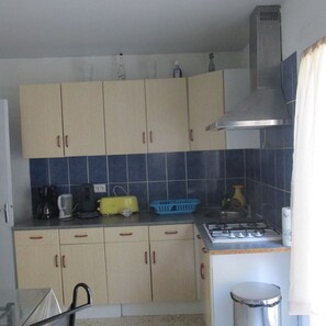 Private kitchen - Apartment 60 m square (Bompas)