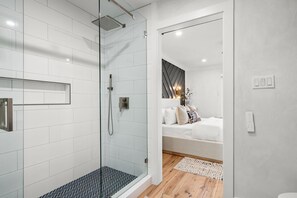 Shower, hair dryer, bidet, towels - Curated Gulf-Front Luxury at Ramsgate Harbour (Panama City Beach)