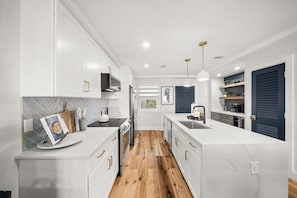 Fridge, microwave, oven, stovetop - Curated Gulf-Front Luxury at Ramsgate Harbour (Panama City Beach)