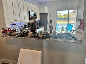 Private kitchen - Peaceful gated retreat/Waterfront/Clubhouse (Bradenton)