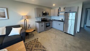 Living area - Sunrise Oceanfront Suite, Entire home in Royston, Canada (Royston)