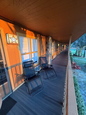 Terrace/patio - The Sanctuary @WGRR -New remodel Prime location! W&D -vaulted ceilings fireplace (River Ranch)