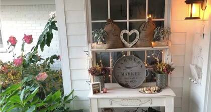 3-bedroom farmhouse on Runyan Creek. Minutes to downtown Fenton. Open Nov-April