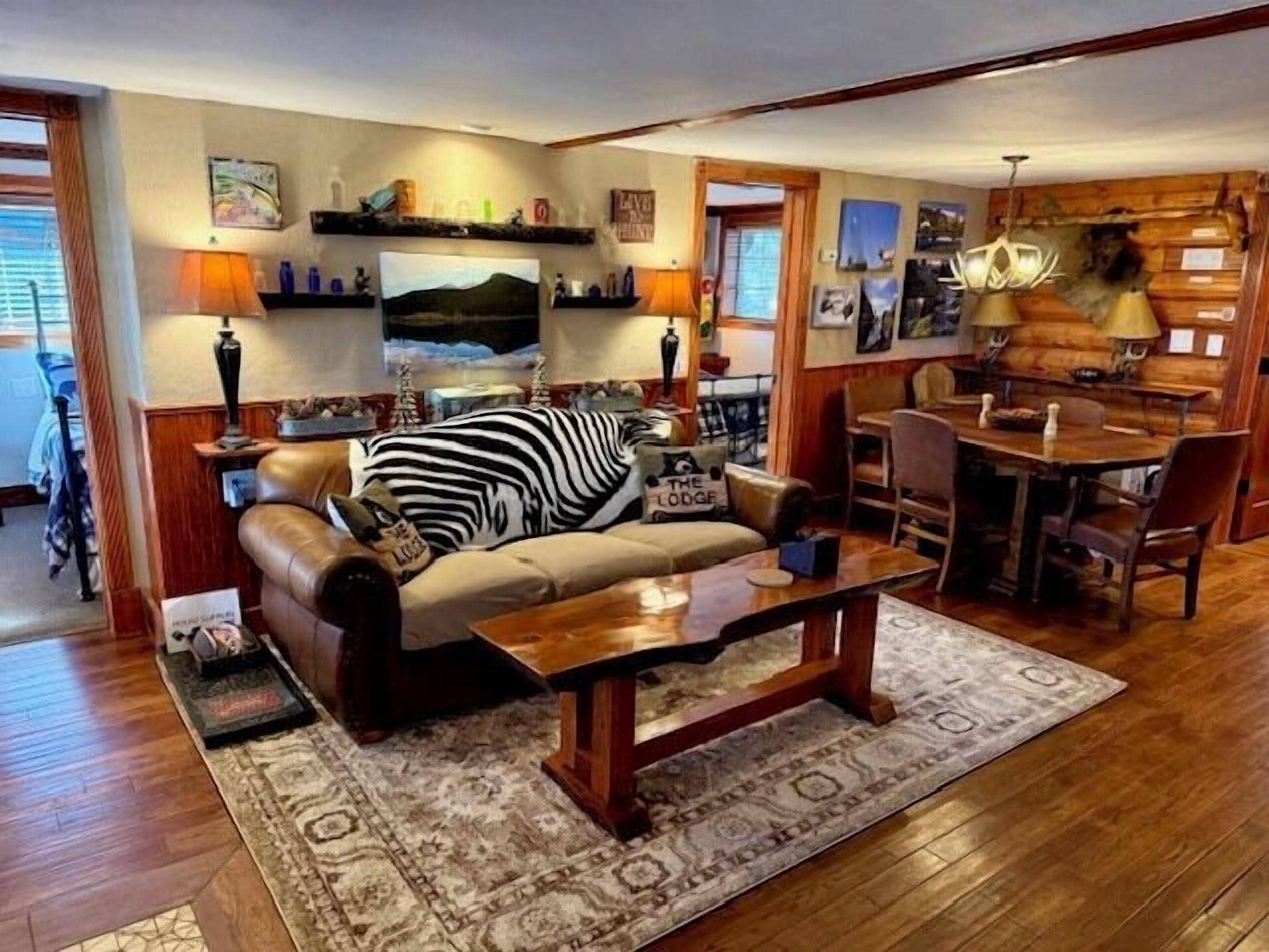 Smart-TV, DVD-Player, Bücher