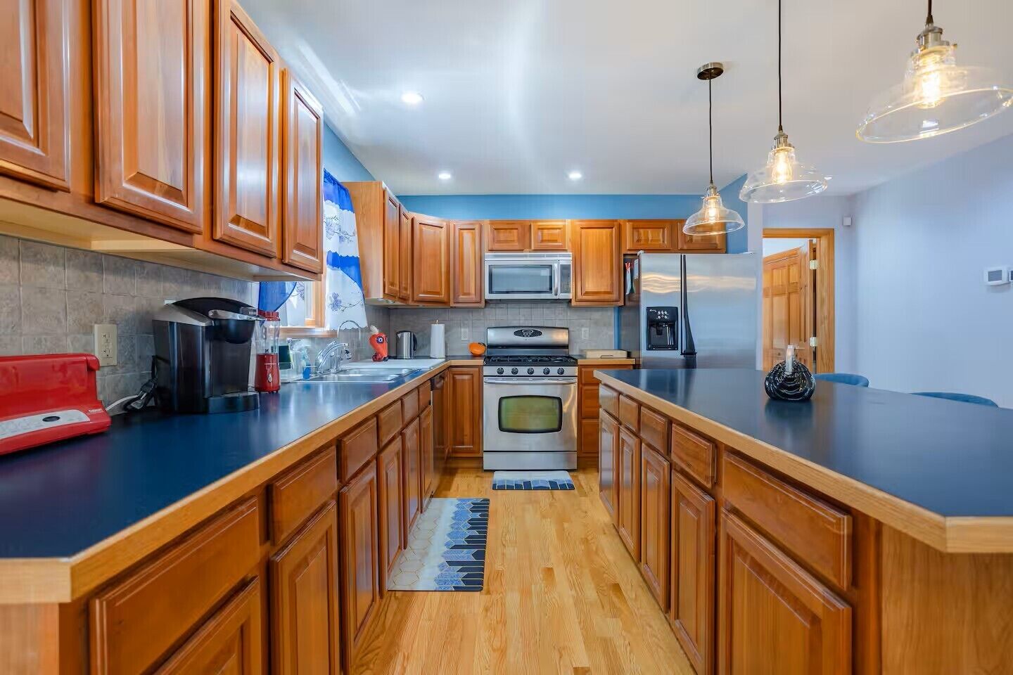 電子レンジ、オーブン、コンロ、食器洗い機