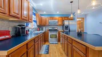 Microwave, oven, stovetop, dishwasher