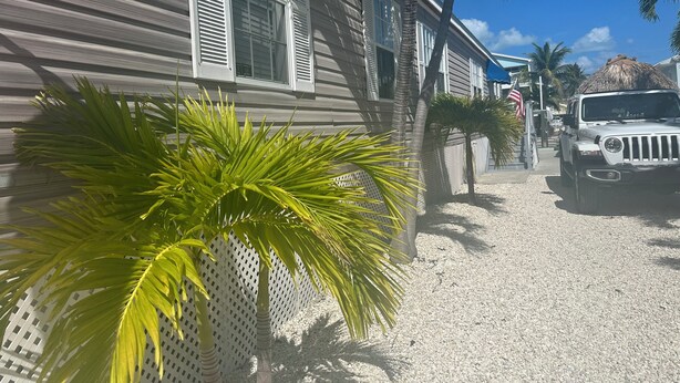 Unclassified image, 1 of 18, button - Welcome Beautiful and Relax residence in Key Largo with new Canal (Key Largo)