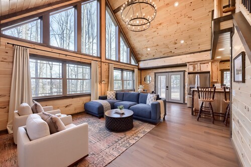 A Frame in the Woods |Firepit + Massage Chair