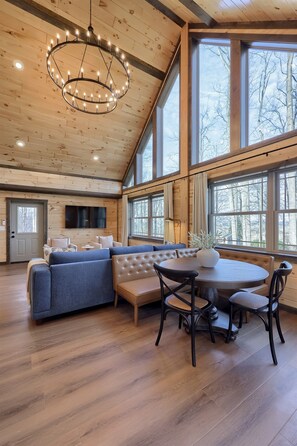 Smart TV - A Frame in the Woods |Firepit + Massage Chair (Gap)