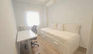 2 bedrooms, desk, iron/ironing board, free WiFi - Salamanca. Fuente del Berro. Reformed. Luminous (Madrid)