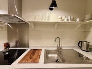 Living area - Garden apartment with balcony (Bath)