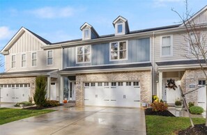 Exterior - Delightful 3-bedroom townhome in Pittsburgh (Pittsburgh)