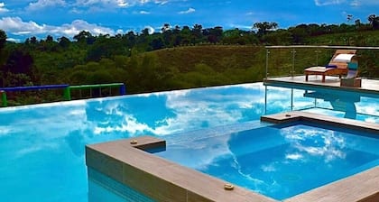 BEAUTIFUL MODERN FARM NEAR PANACA