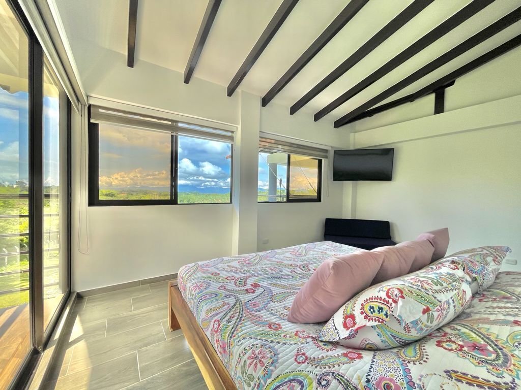 6 habitaciones, acceso a internet y ropa de cama 