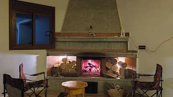 Family Apartment, Garden View | Living area