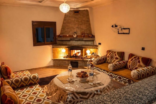 Family Apartment, Garden View | Living area