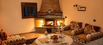 CHEZ BABAYO BY DADES