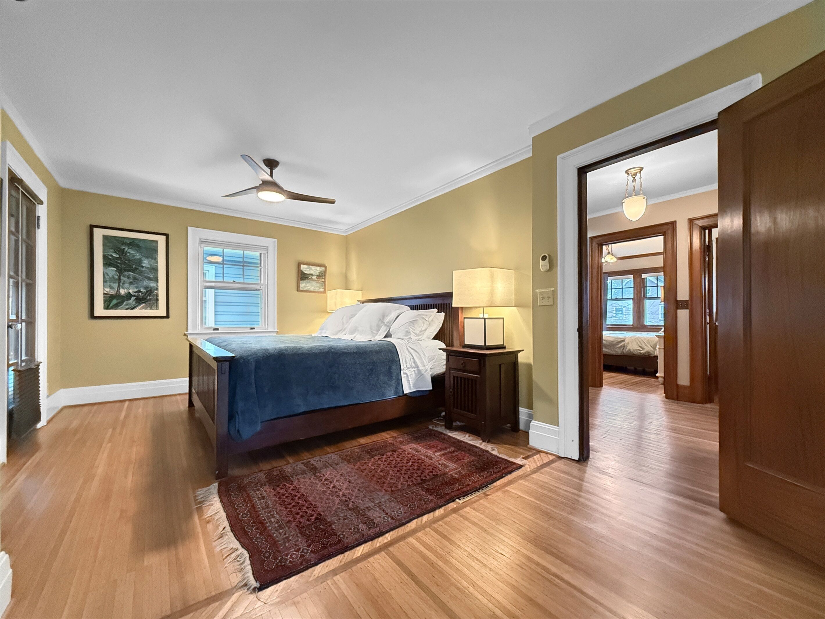 3 bedrooms, iron/ironing board, WiFi (free), bed sheets