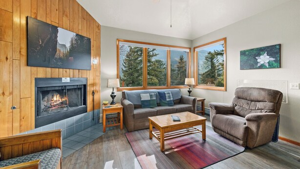 Unclassified image, 1 of 10, button - Our Cedar Lodge is great for family groups of up to 7, and very near RMNP! (Estes Park)