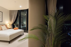 2 bedrooms, iron/ironing board, WiFi, bed sheets - 2B2B Luxury Suite #Au 108#Ocean & river views (Southbank)