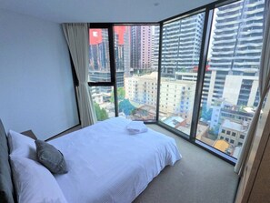 3 bedrooms, desk, iron/ironing board, WiFi - MHYL #CBD 3B2B *Queen Market *MEL Central *MEL Uni (Melbourne)