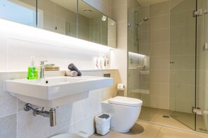 Hair dryer - MHYL #CBD Warm & Cozy 2b1b Apt (Melbourne)