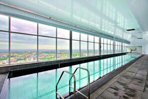 Pool - MHYL #2BR+1P |MelCentral|State Library|China town (Melbourne)