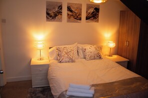 2 bedrooms, iron/ironing board, WiFi, bed sheets