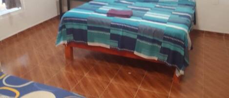 Basic Double Room Single Use | Desk, laptop workspace, free WiFi