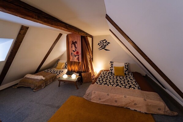 Strygejern/strygebræt, Wi-Fi, sengetøj