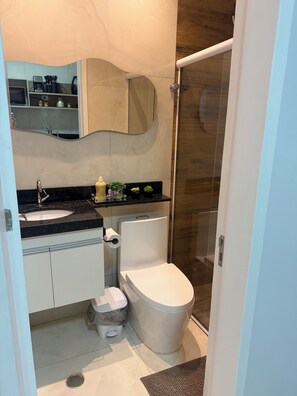 Shower, toilet paper - Guarujá – Suitable for families and groups - 5 beds (Guarujá)