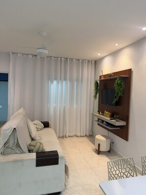 Smart TV - Guarujá – Suitable for families and groups - 5 beds (Guarujá)